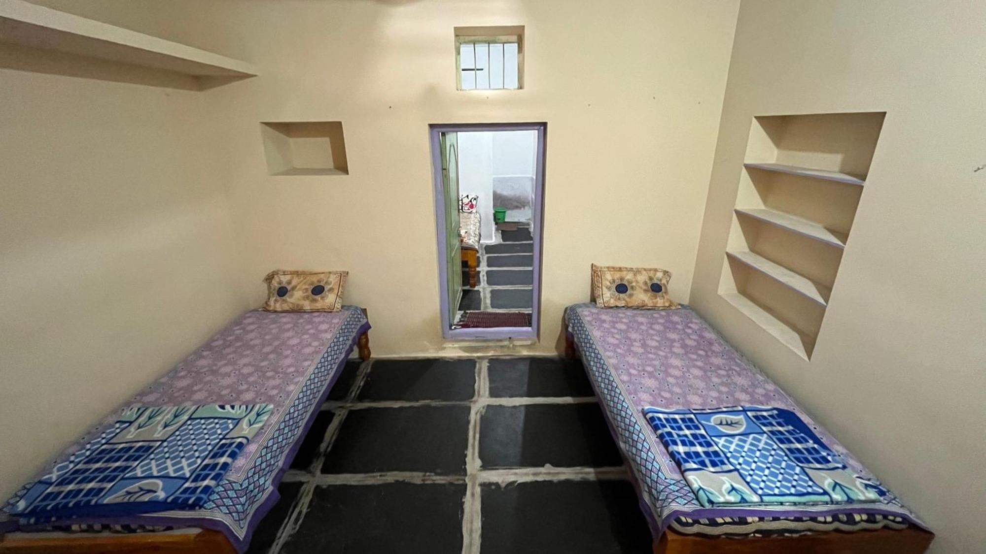 Jay Anegundi Homestay Hampi